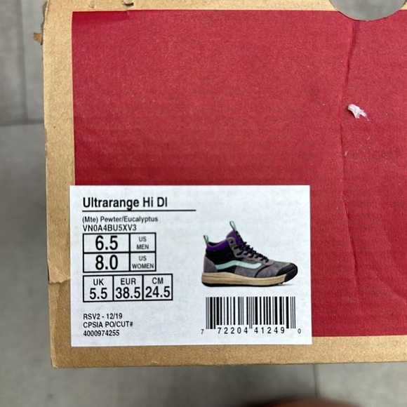 🔆VANS🔆 all weather high top boots, water resistant comfortable supportive. - Picture 15 of 15